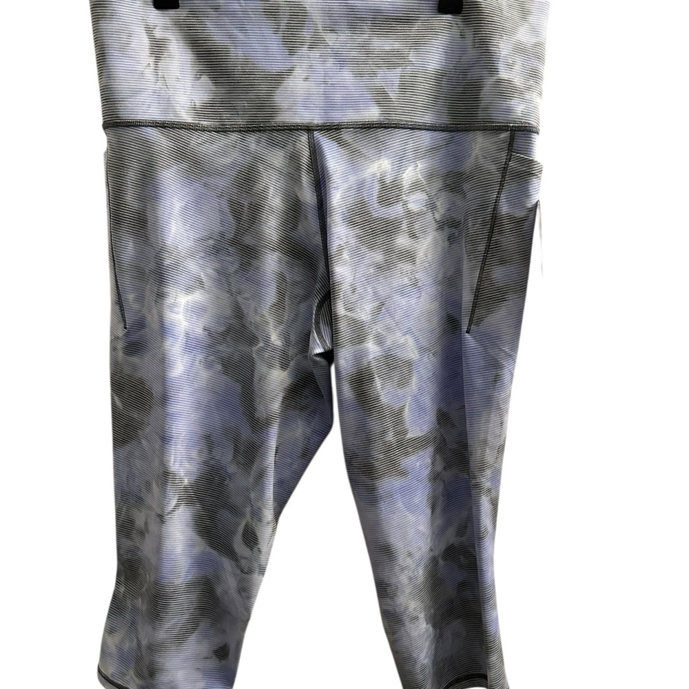 NWT Athleta Salutation Stash Pocket II Space Dye Blueish Gray Capri 2X - Picture 5 of 13
